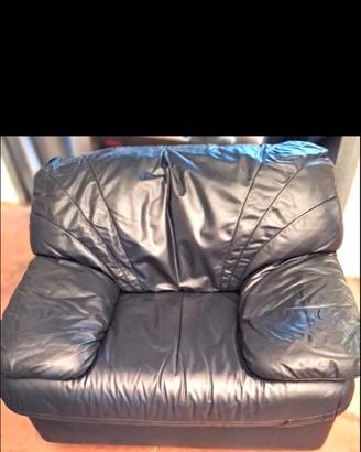 Divano letto + due poltrone in pelle Natuzzi