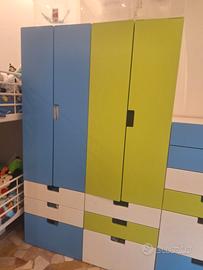 Cameretta per bambini con letto a castello