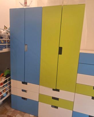 Cameretta per bambini con letto a castello