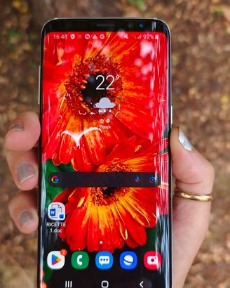 Samsung Galaxy S8 Silver + cover nuova 