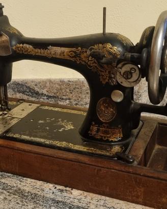 SINGER - ANTICA MACCHINA DA CUCIRE DATATA 1924