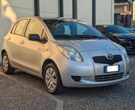 Toyota Yaris 1.0 5 porte Sol