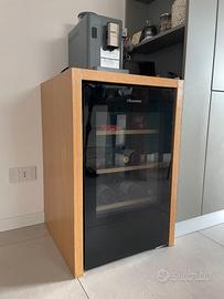 Cantinetta Hisense + mobiletto rovere