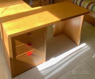 Scrivania ciliegio chiaro da mobiliere