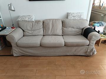 divano IKEA Ektorp