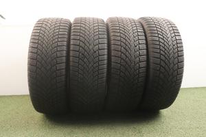 Gomme Bridgestone Blizzak 215 60 16 inverno