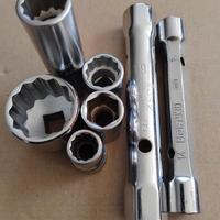 Chiavi a tubo più bussole 