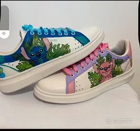 Scarpe dipinte a mano