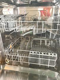 Lavastoviglie Electrolux EEA27200L