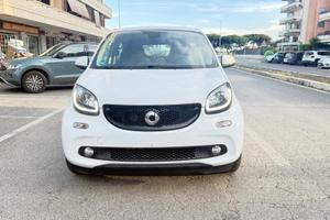 Smart ForFour 70 1.0 twinamic Passion LED PACK SPO
