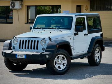 Jeep Wrangler 2.8 CRD DPF Sahara Auto