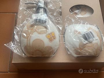 Set porta sapone, spazzolino e saponetta Thun