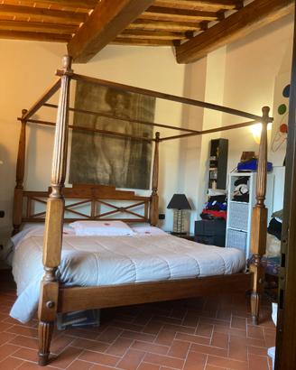 Letto baldacchino etnico