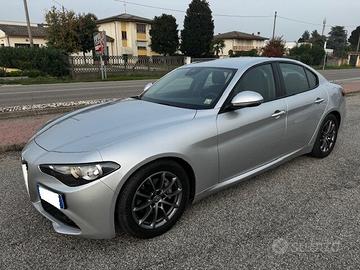 Alfa Romeo Giulia 2.2 Turbodiesel 150 CV