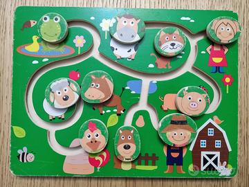 Gioco in legno per motricità fine fattoria