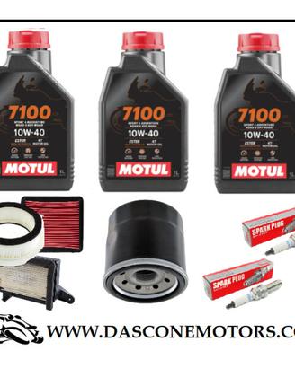 TAGLIANDO TMAX 560 MOTUL 7100 10W40 CON CANDELE