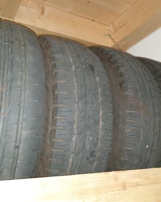 Gomme più cerchi  195 60 15