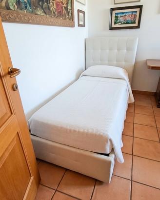  letto in similpelle bianca testiera imbottita 
