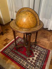 Mappamondo legno antico