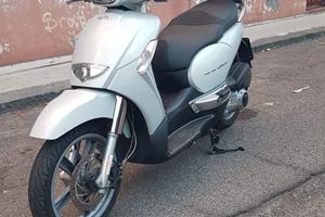 Aprilia Scarabeo 250 i.e Motore Piaggio Anno 2009