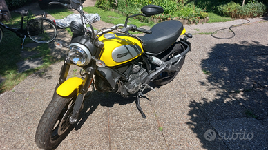 Ducati Scrambler Icon 800 cc
