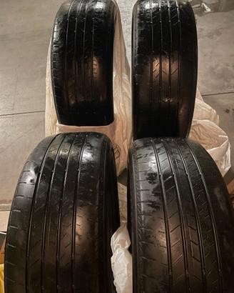 Gomme Bridgestone alenza225/60/18 alta velocita'