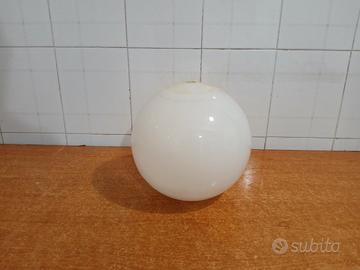 Antica Sfera da Lampadario, Vetro (segnato) Opalin