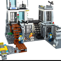 lego City - La caserma della Polizia dell'Isola