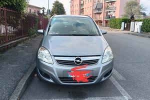  opel zafira 2010 