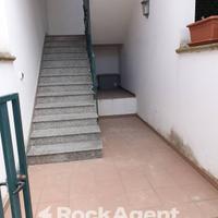 APPARTAMENTO AL PRIMO PIANO IN FABBRICATO BIFAMILI