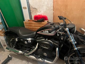 Sportster 883 R