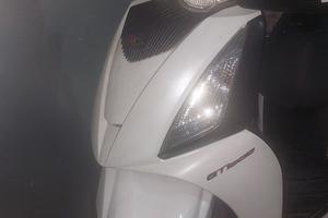 people 200 gti
