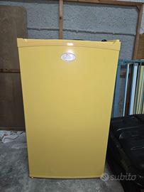 Frigorifero Vintage Daewoo "The Classic" Giallo