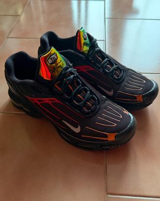 Nike TN nere/rosse/arancioni