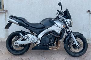 Suzuki gsr 600