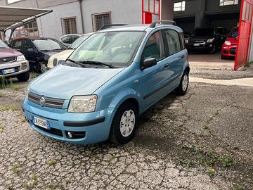 FIAT PANDA 1.2 BENZINA ANNO 2004 X NEOPATENTATI