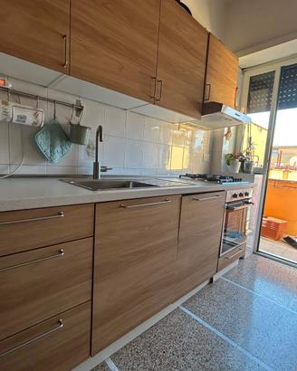 Cucina Ikea Enhet completa di elettrodomestici