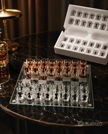 Scacchiera in vetro con 32 bicchierini da liquore