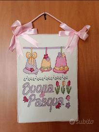 Fuoriporta Pasqua ricamato a mano punto croce 