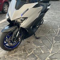 Tmax 560
