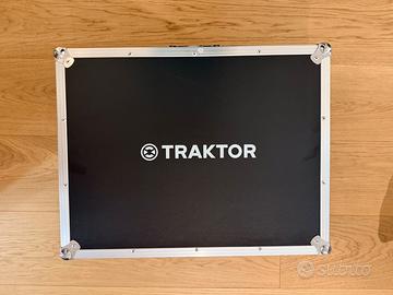 TRAKTOR S8 NI + Case + Cassa FBT J8A