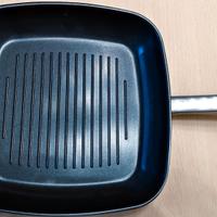 Bistecchiera WMF 28x28 INDUZIONE - Come Nuova