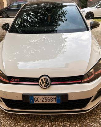 Volkswagen Golf GTI Performance 245 cv