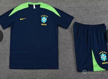 maglietta e pantaloncini del Brasile 