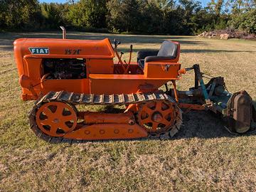 Trattore agricolo a cingoli Fiat 352C