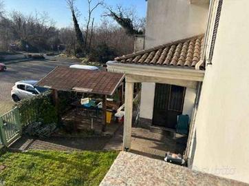Immobile in asta di 162 m² con 4 locali a Caronno 