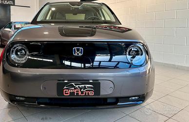 Honda e - Advance 17