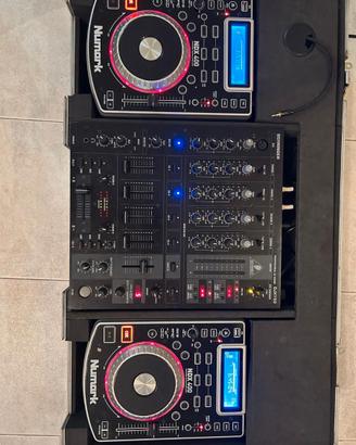 Console DJ Behringer DJX750 Numark NDX400
