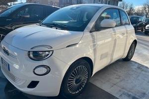 Fiat 500e Berlina 42 kWh Icon