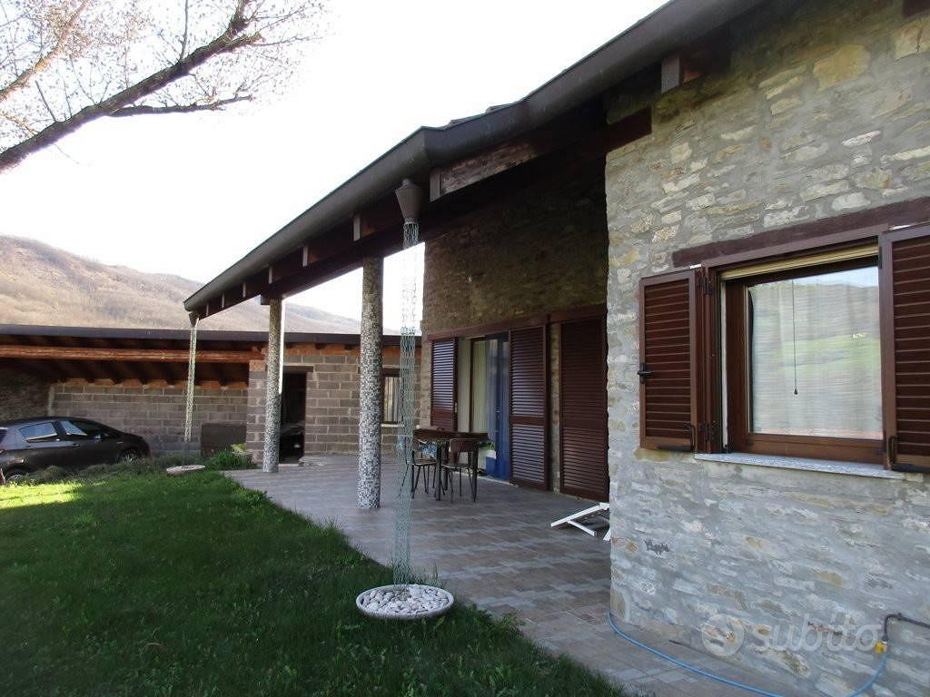 Rustico / Casale di 120 m² con 3 locali a Varsi - Vista 4